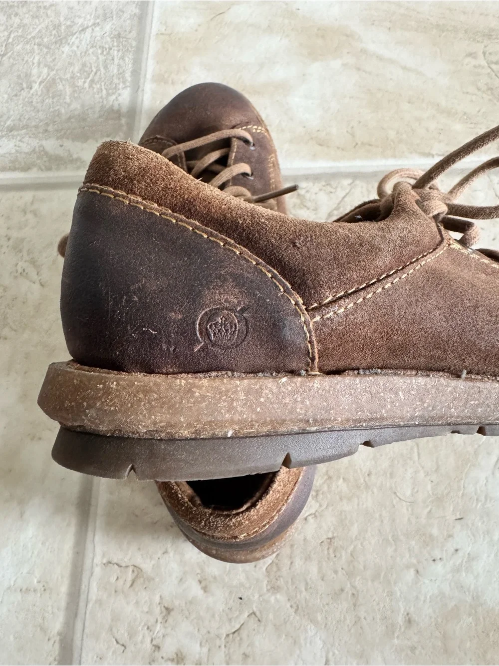 Born Trevan Lace Up Casual Womens Brown Shoes Sneaker Size 10 Water Resistant
